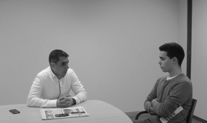 Nuestro redactor Diego Alonso, charlando con Jota González para El Vestuario | Diego Alonso Arecha 